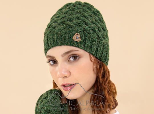 Shadow Cable Alpaca Hat