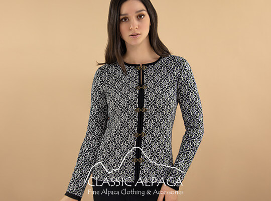 Nordic Alpaca Cardigan With Claps